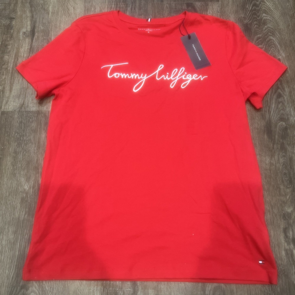 NEW-TOMMY HILFIGER~MEDIUM~Women's Short Sleeve T-Shirt Red w/white MSRP $44